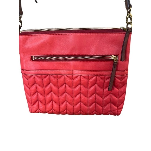 Fossil Fiona Large Quilted Leather Crossbody Bag Coral Women's Casual W/ Charm - Picture 16 of 16
